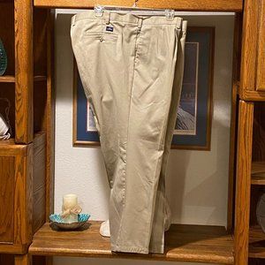 Dockers - Men's Pleated Classic Fit - Tan - W52L30